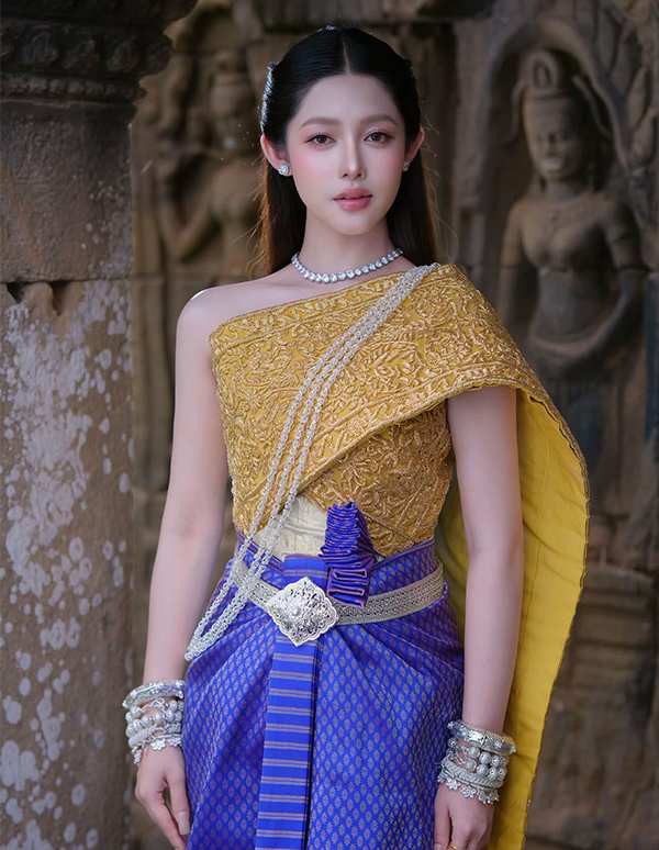 កូដ: 08
