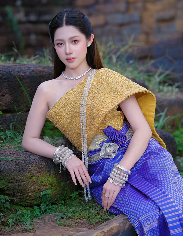 កូដ: 09